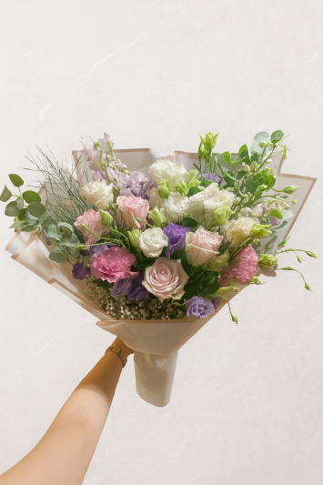 Renkli Lisyantus Buketi